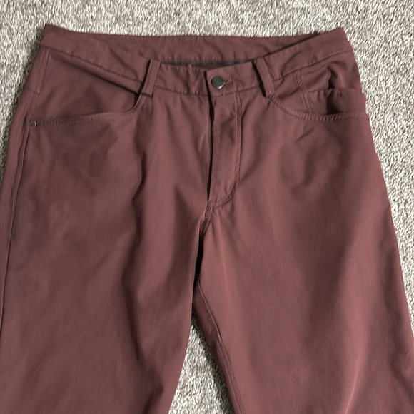 Men’s Lululemon ABC Pant Maroon 32 x 32 - Picture 2 of 8